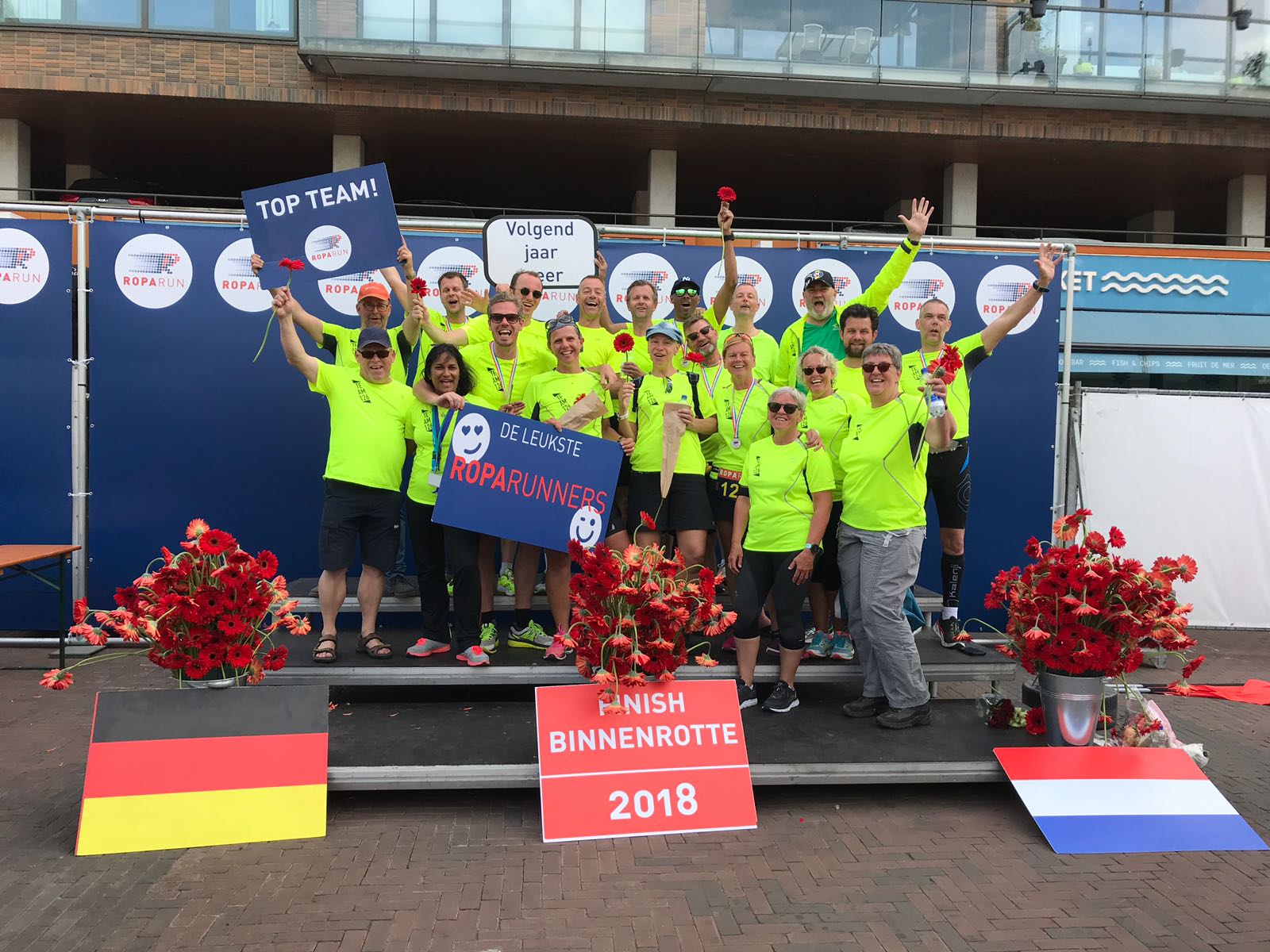 teamfoto bij de finish op de binnenrotte
